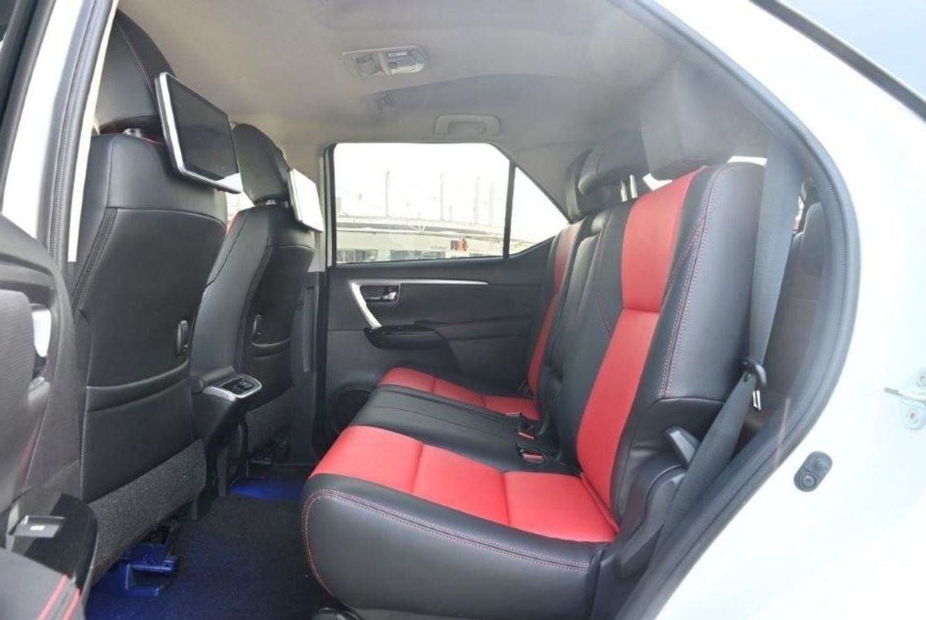 Toyota Fortuner 2024 MODEL TOYOTA FORTUNER LEGENDER VXR V6 4.0L PETROL 7 SEAT AUTOMATIC