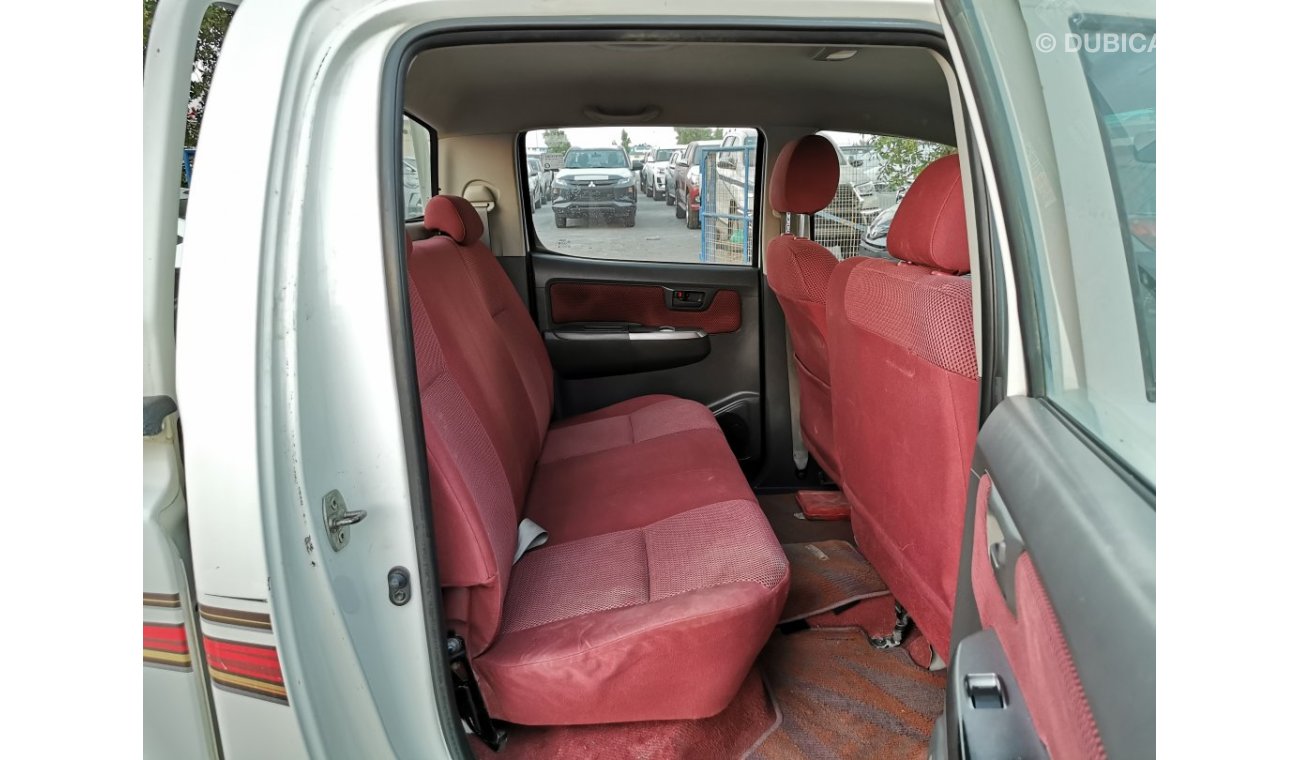 Toyota Hilux 2.7L Petrol, M/T, Power Windows (LOT # 6430)