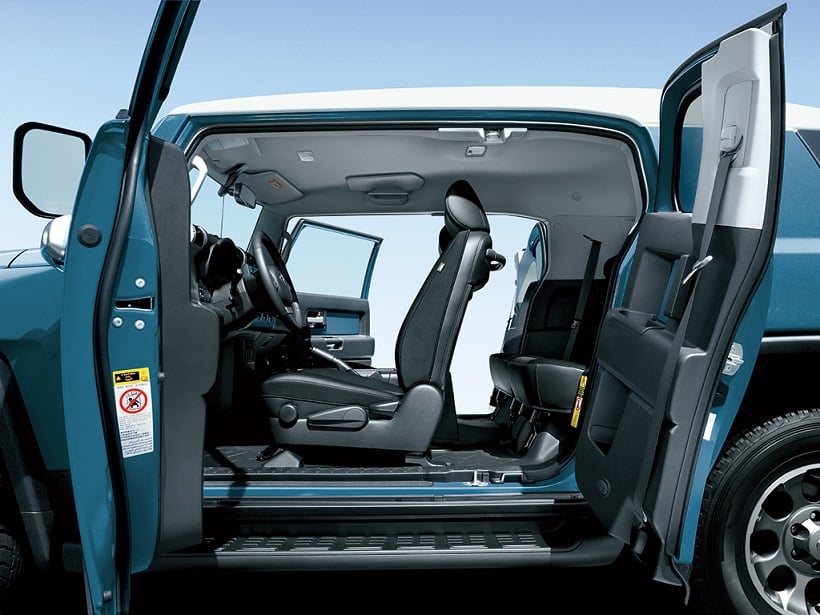 Toyota FJ Cruiser interior - Seats