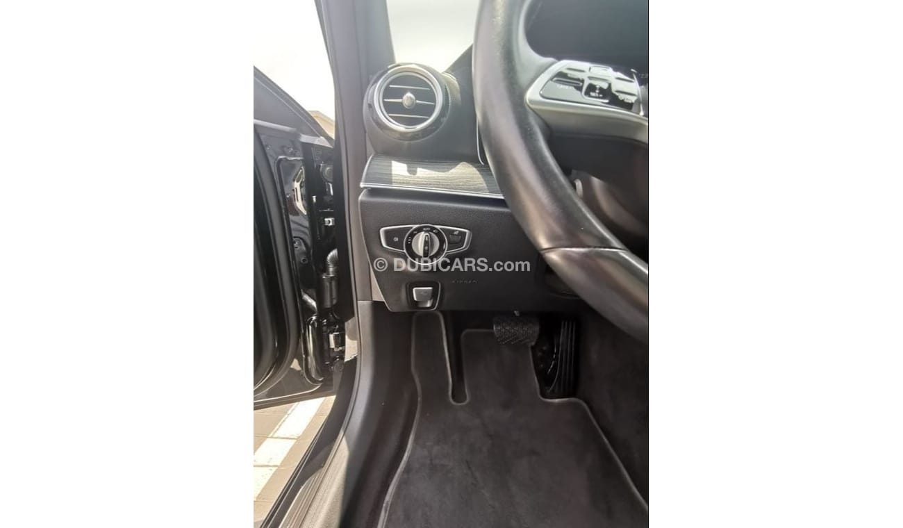 Mercedes-Benz E 350 Merecedes-Benz E350 - 2021 - Black