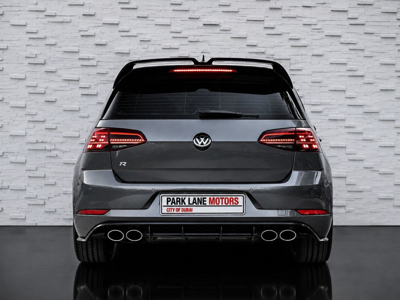 Volkswagen Golf R SPORT