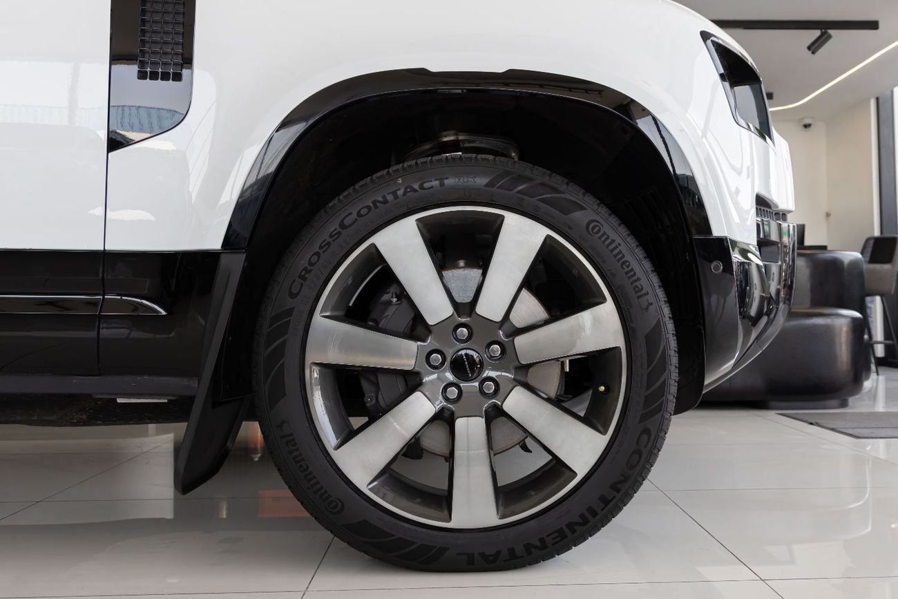 لاند روفر ديفندر Land Rover Defender | 110 X-Dynamic HSE (P400) | GCC Specs | 2026 (Export)