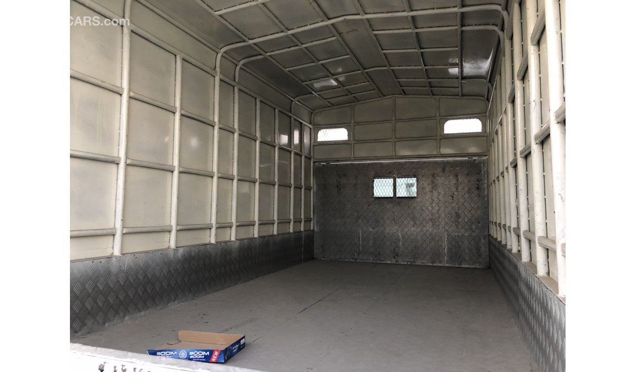 ميتسوبيشي فوسو كانتير Mitsubishi canter Pick up,model:2010. Low mileage