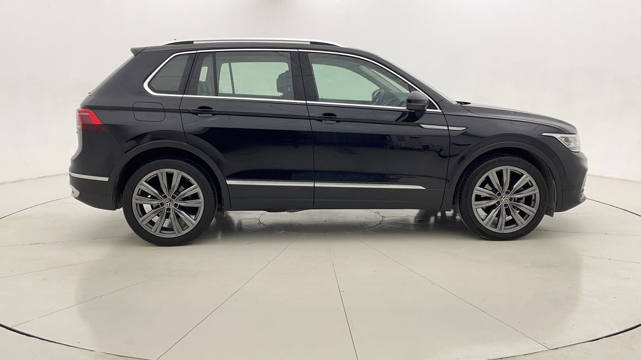 فولكس واجن تيجوان ELEGANCE PREMIUM 2 | بدون دفعة مقدمة | اختبار القيادة في المنزل