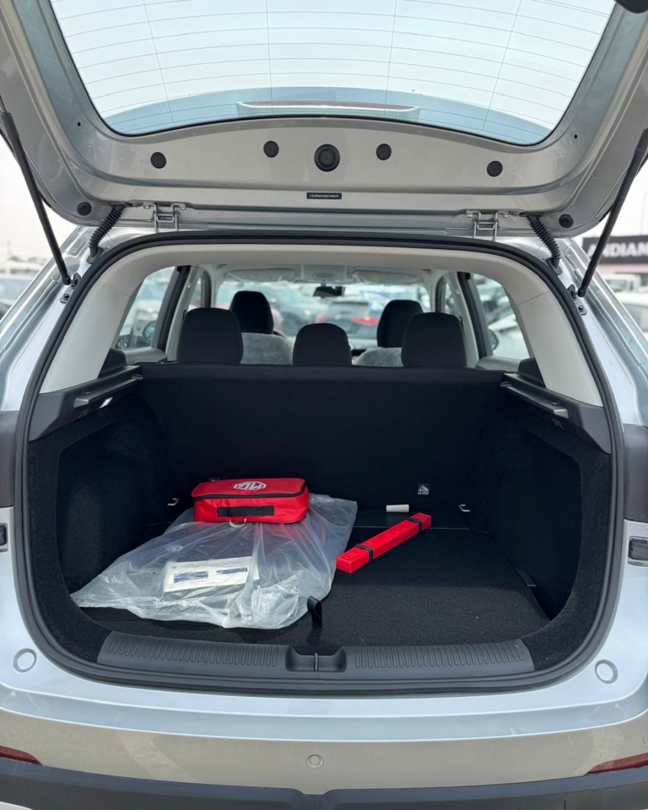 أم جي ZS NEW MG ZS 1.5L (STD) - 2025 MODEL SILVER COLOR