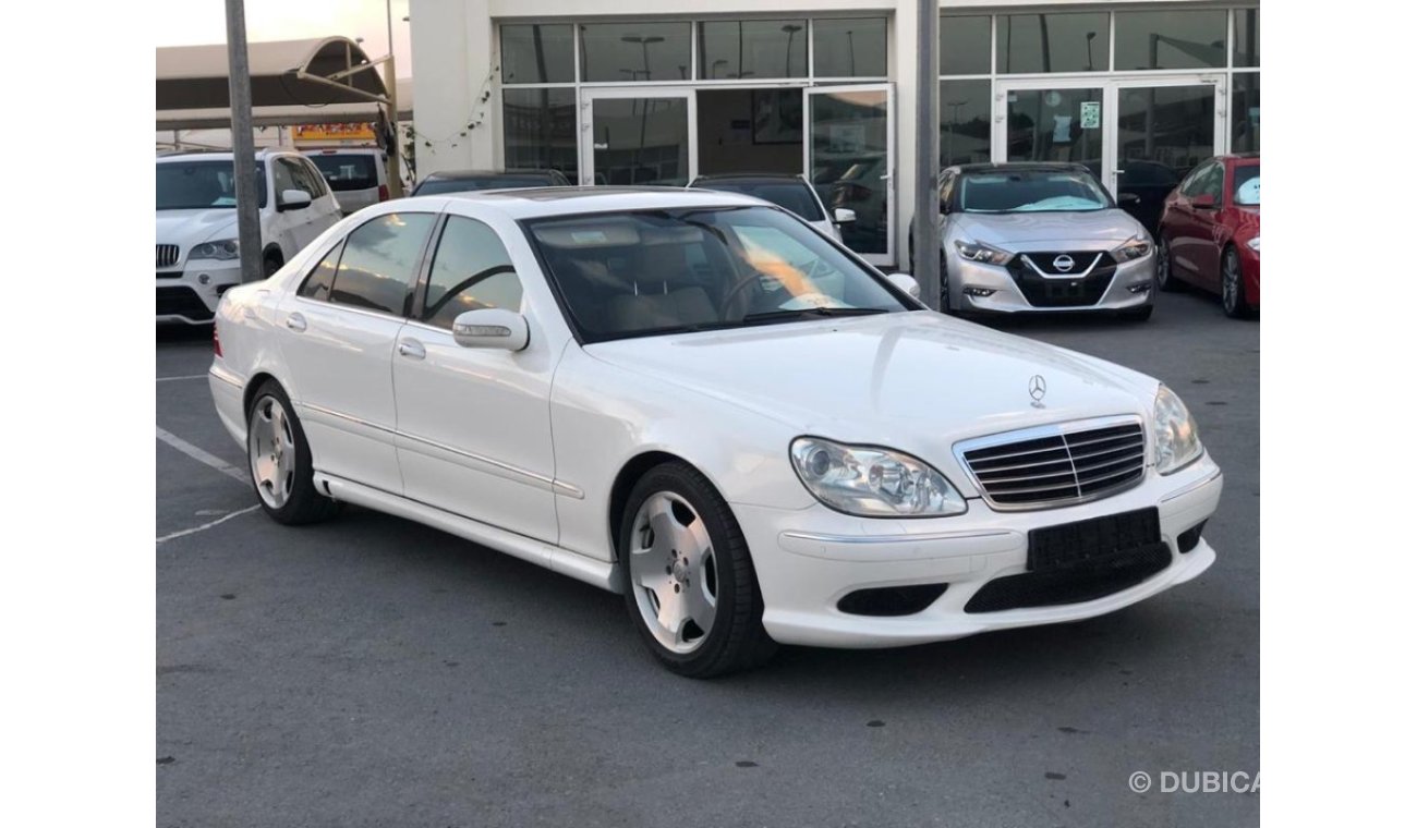 Mercedes-Benz S 350 Mercedes benz S350 model 2005 GCC car prefect condition large full option sun roof leather seats bac