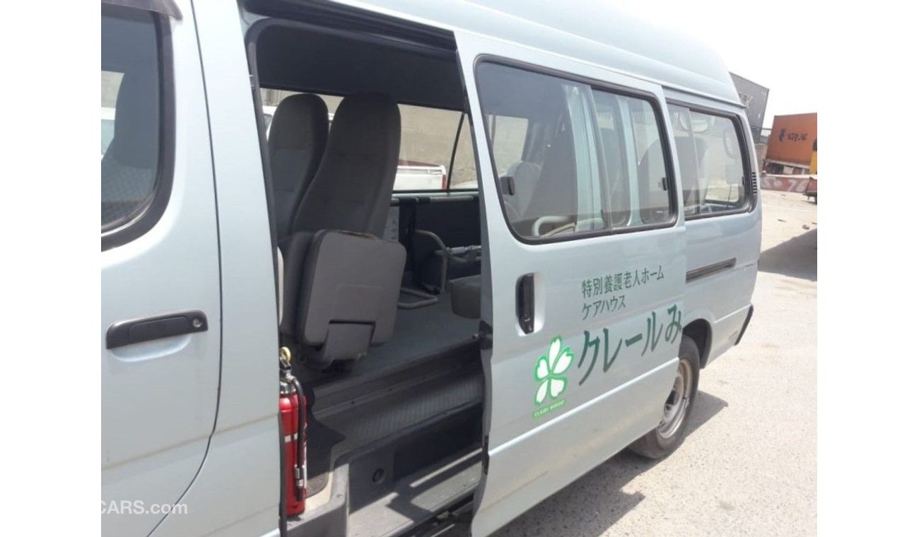 تويوتا هاياس Hiace RIGHT HAND DRIVE (Stock no PM 686 )