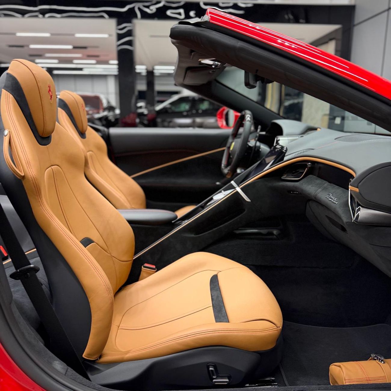 فيراري روما Spider | Brand New | GCC Specs with 5 years warranty and 7 years service contract | Latest Ferrari C