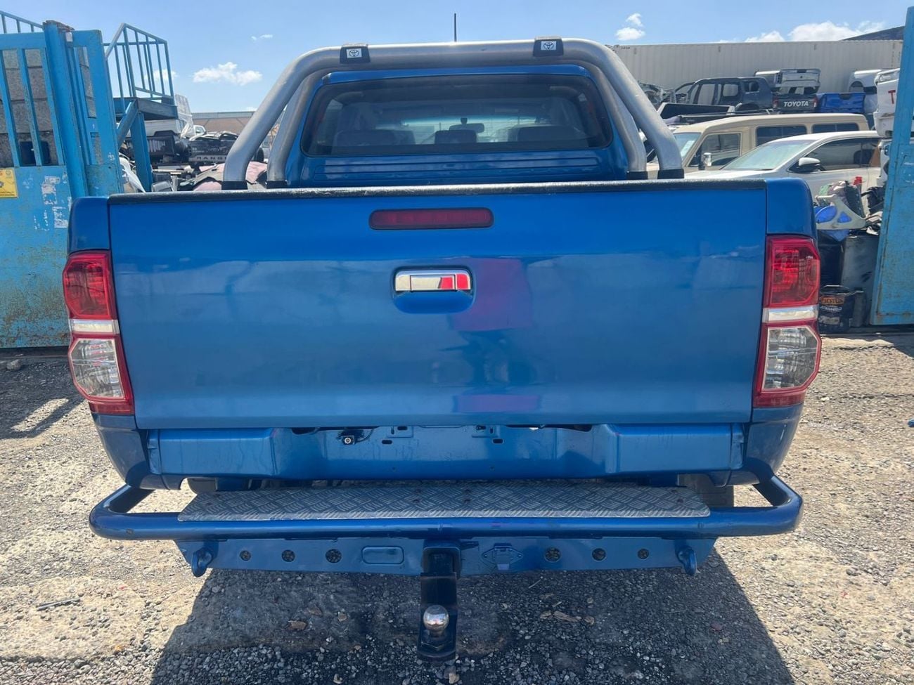 Toyota Hilux DLX RIGHT HAND DRIVE ONLY FOR EXPORT 3.0 LITER