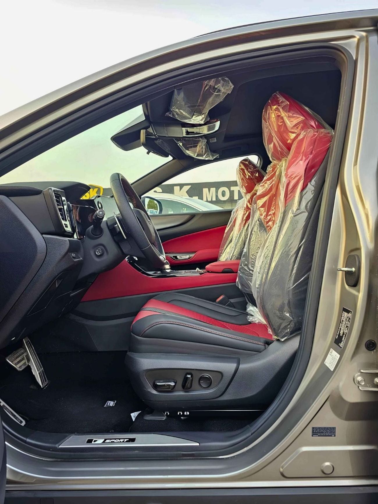 لكزس NX350 F SPORT TURBO CHARGED/PANORAMIC ROOF/275 HP ENGINE/2.4L PETROL AWD/CODE#NXP3F