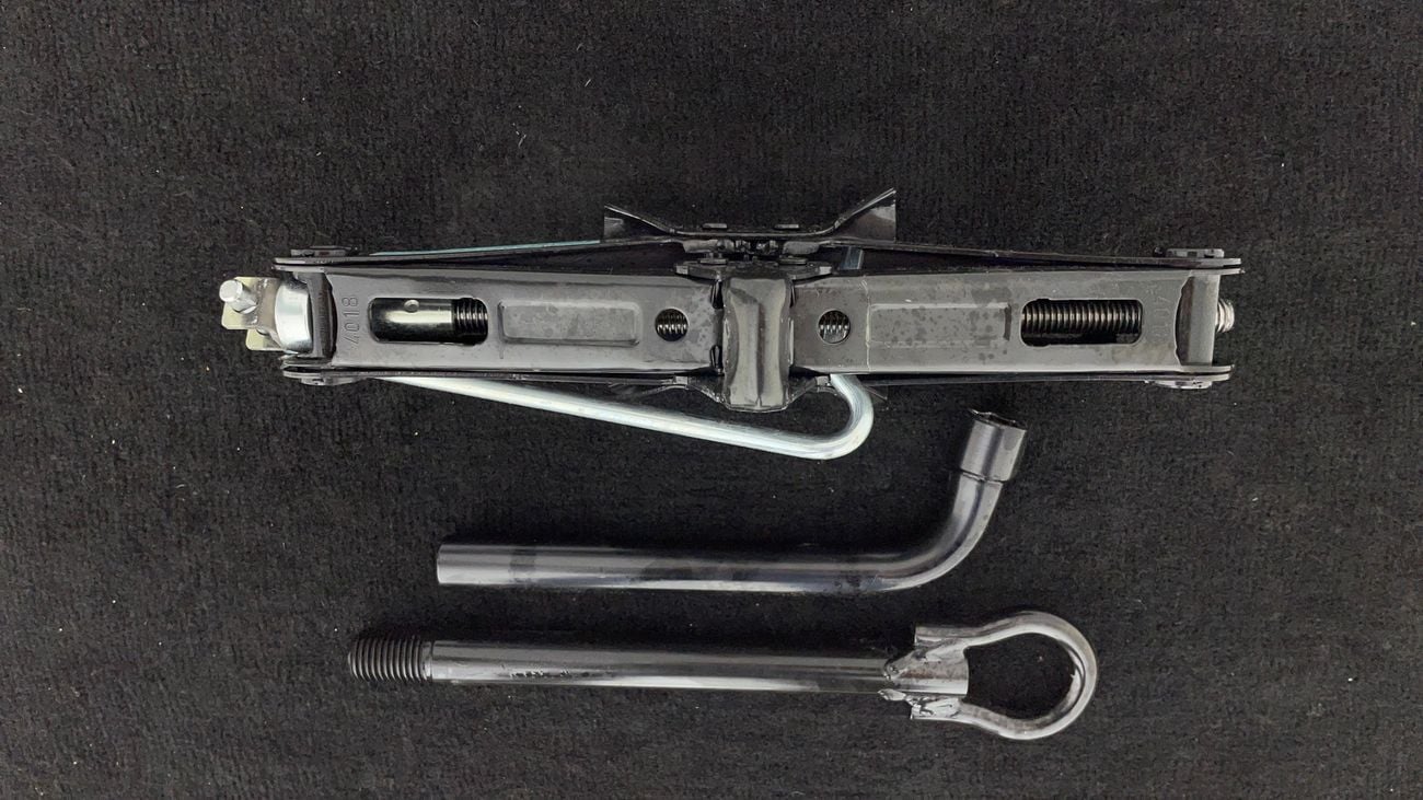 Renault Captur PE 1.6 | Zero Down Payment | Free Home Test Drive