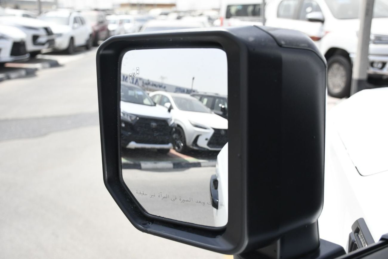 تويوتا برادو 2.4L Adventure  Petrol Full Option GCC (Ready Stock)