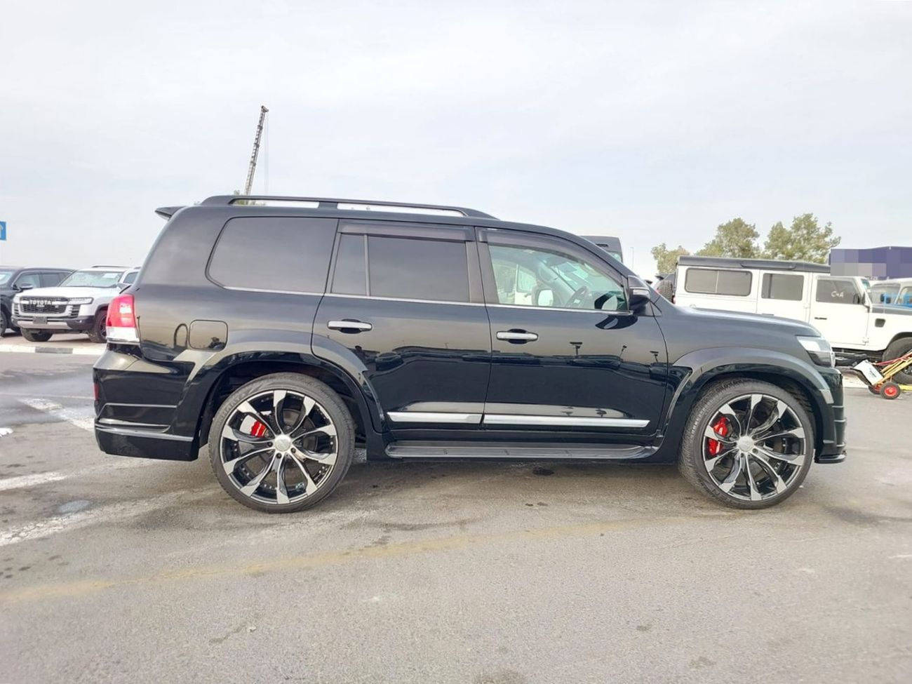 Toyota Land Cruiser TOYOTA LAND CRUISER SUV RHD 2019 MODEL 4.6 L PETROL AUTOMATIC(PM92283)