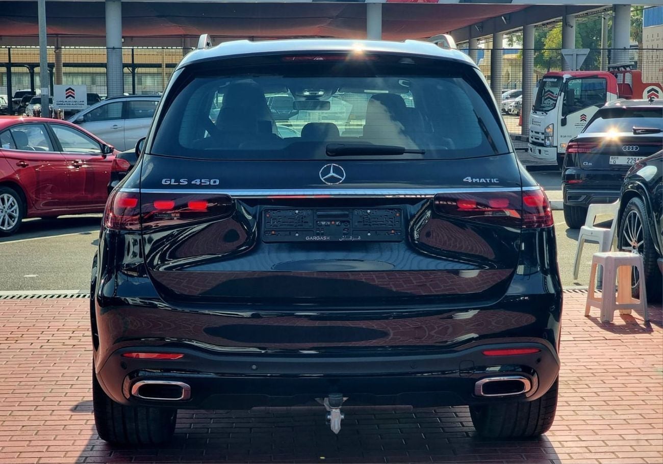 مرسيدس بنز GLS 450 4MATIC DARK SERIES