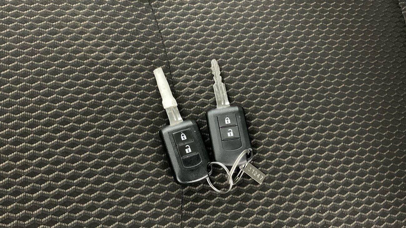 Mitsubishi ASX 2.0 CVT 2WD BASIC | Guaranteed Warranty | 0 Down Payment