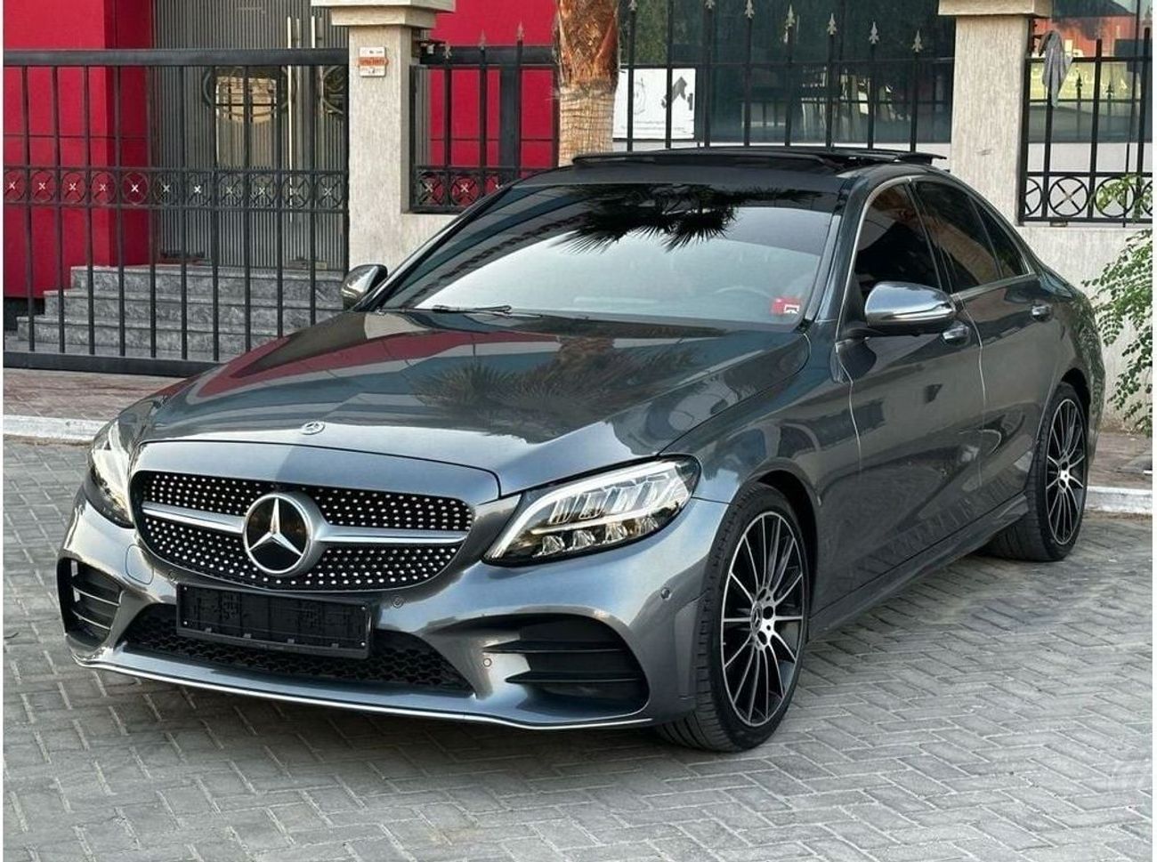 مرسيدس بنز C 200