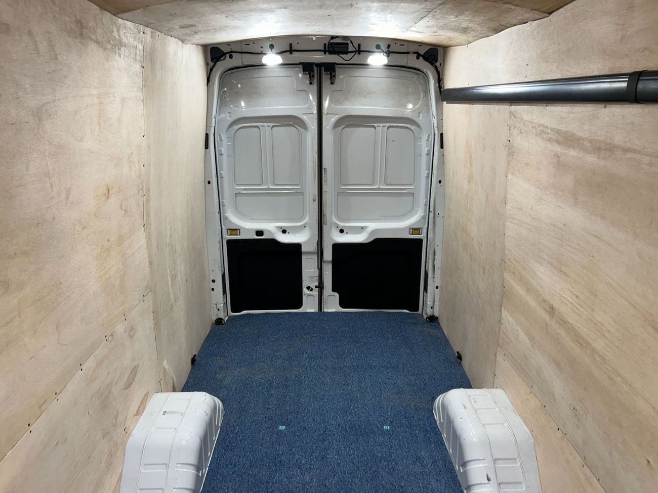 Ford Transit TVE4523 TRANSIT / AL TAYER MOTORS AL QOUZ SHOWROOM