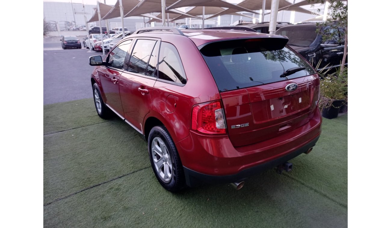 Ford Edge Gulf model 2013 cruise control, leather wheels, camera screen, in excellent condition