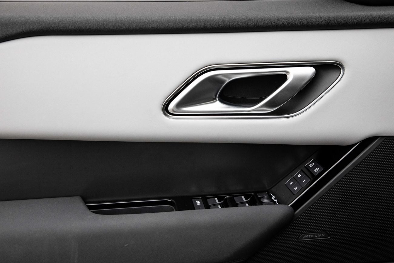 لاند روفر رينج روفر فيلار DYNAMIC SE P250 Range Rover Velar P250 R-Dynamic SE | 4,603 P.M | 0% Downpayment | IMMACULATE!
