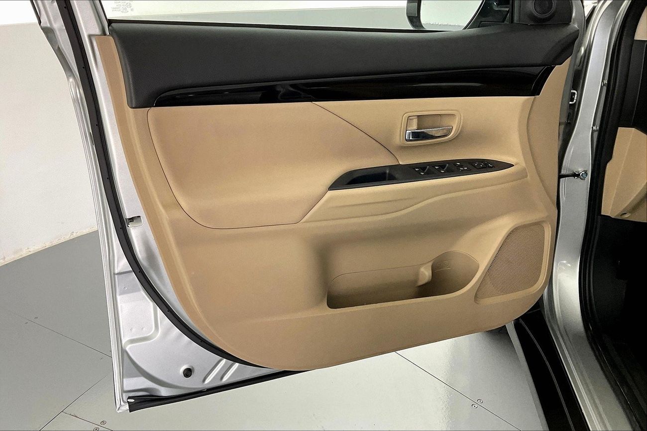 Mitsubishi Outlander GLX Midline