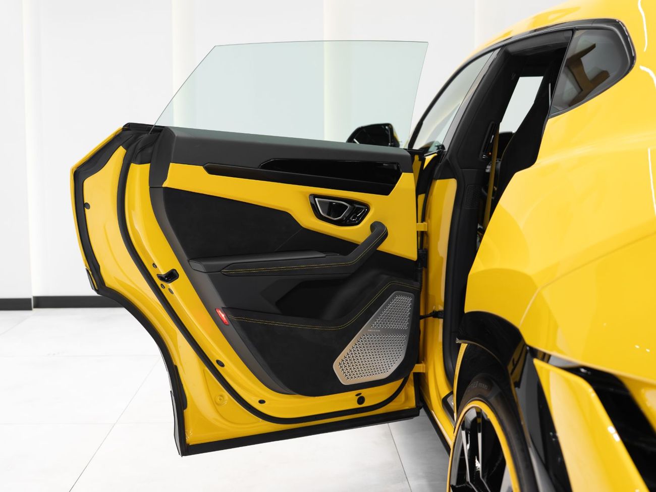 Lamborghini Urus S 4.0T V8 S | 2024 | Low Mileage | Full Option | No Accident