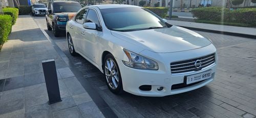 Nissan Maxima V6