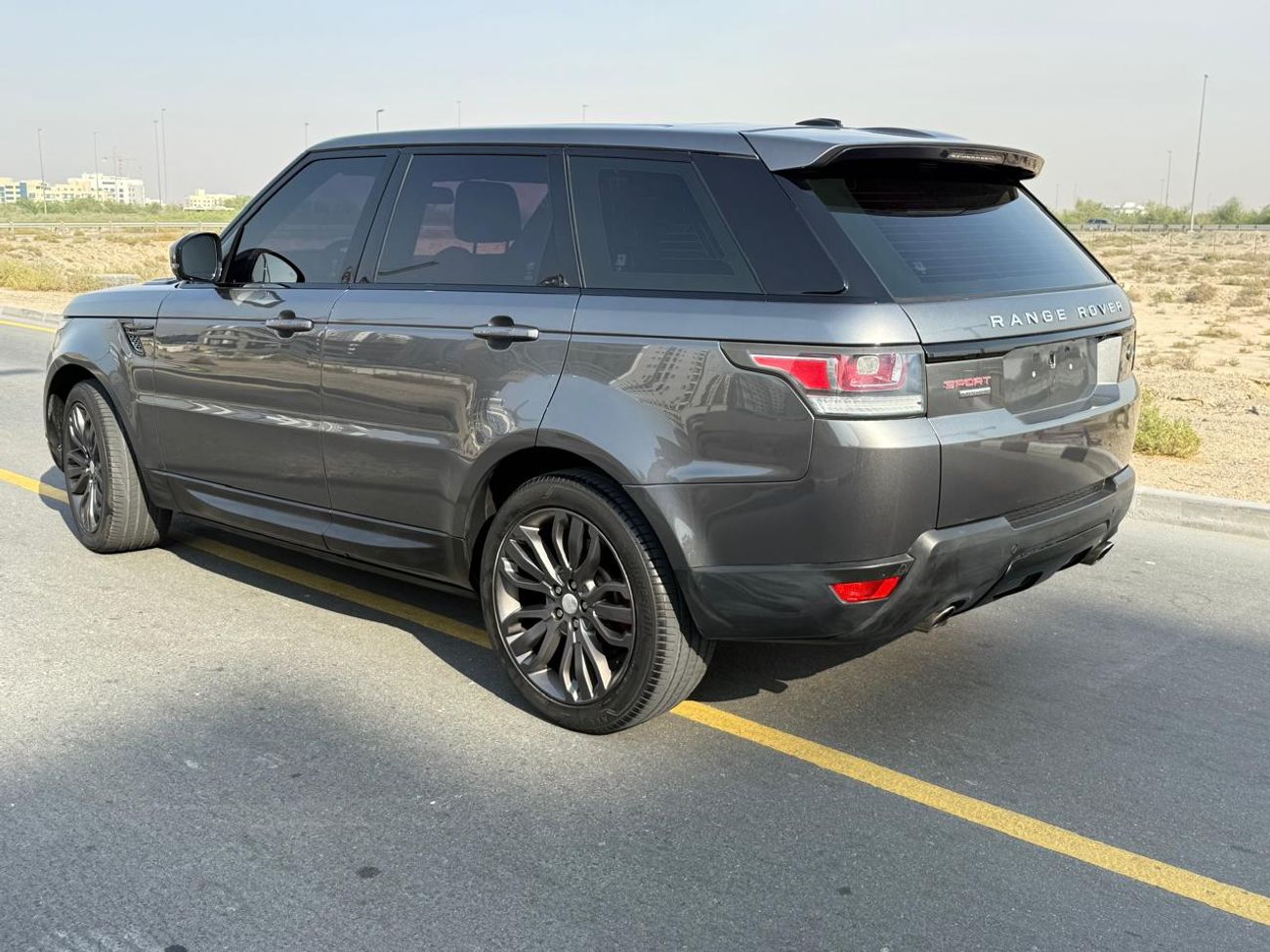 Land Rover Range Rover Sport Supercharged 5.0L V8