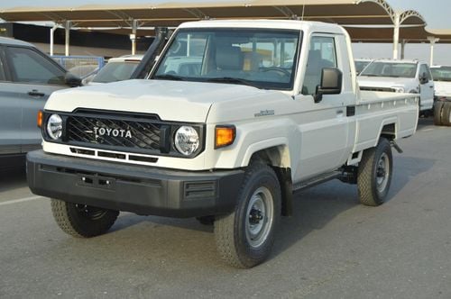 تويوتا لاند كروزر بيك آب 79 SC 4.2 MT Diesel V6 2026