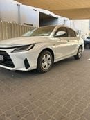 Toyota Yaris E