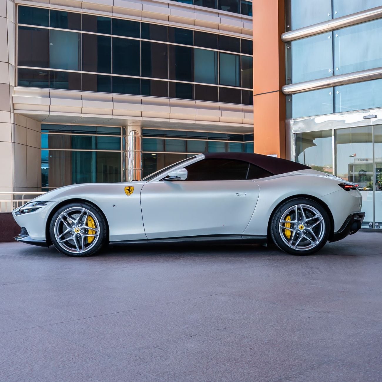 فيراري روما 2025  FERRARI ROMA SPIDER