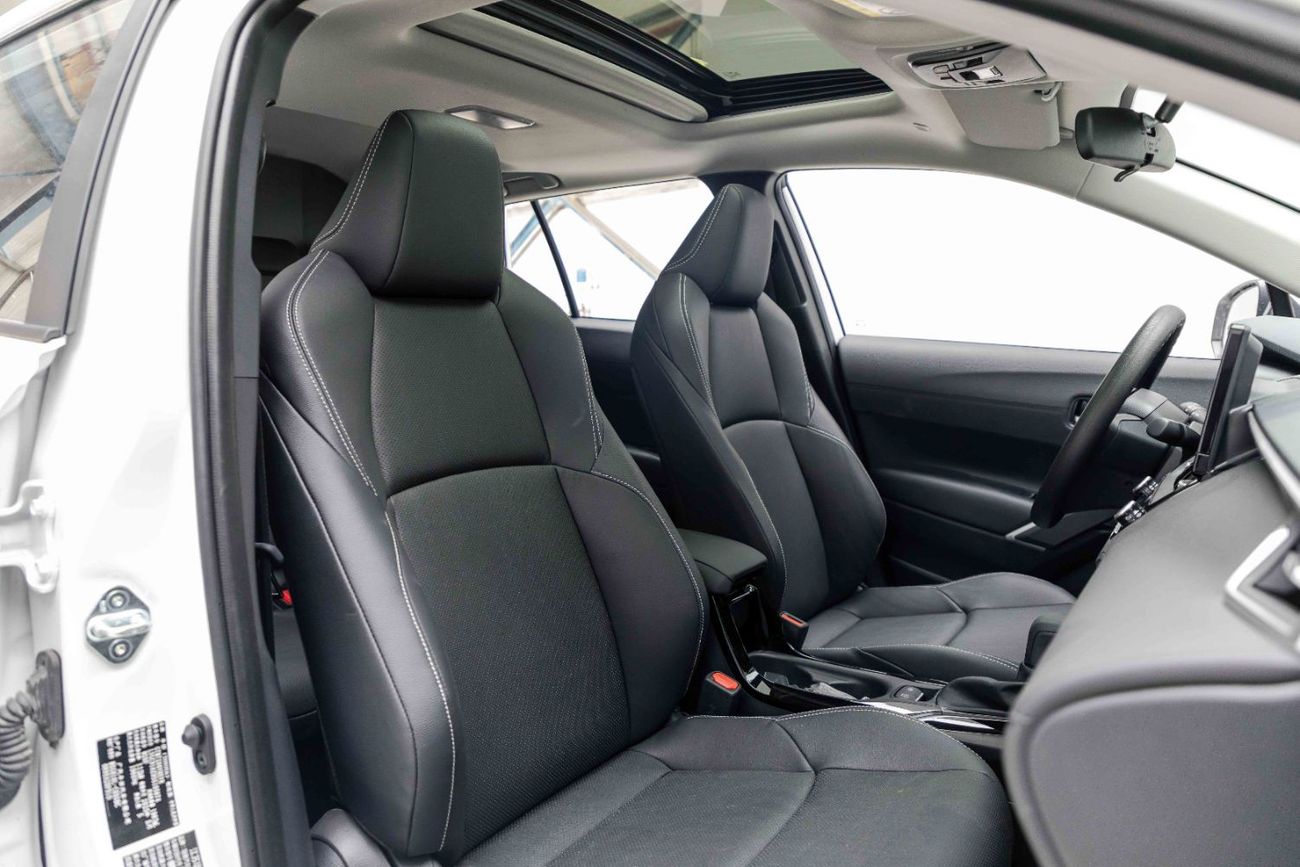 Toyota Frontlander Luxury Edition 2.0L - White Inside Black | Export Only