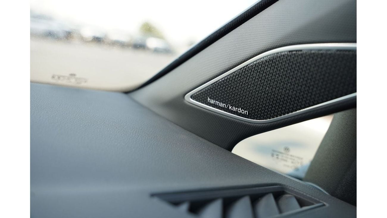 Volkswagen Golf 2022 VOLKSWAGEN GOLF R 2.0L TURBO TSI 4WD 0Km