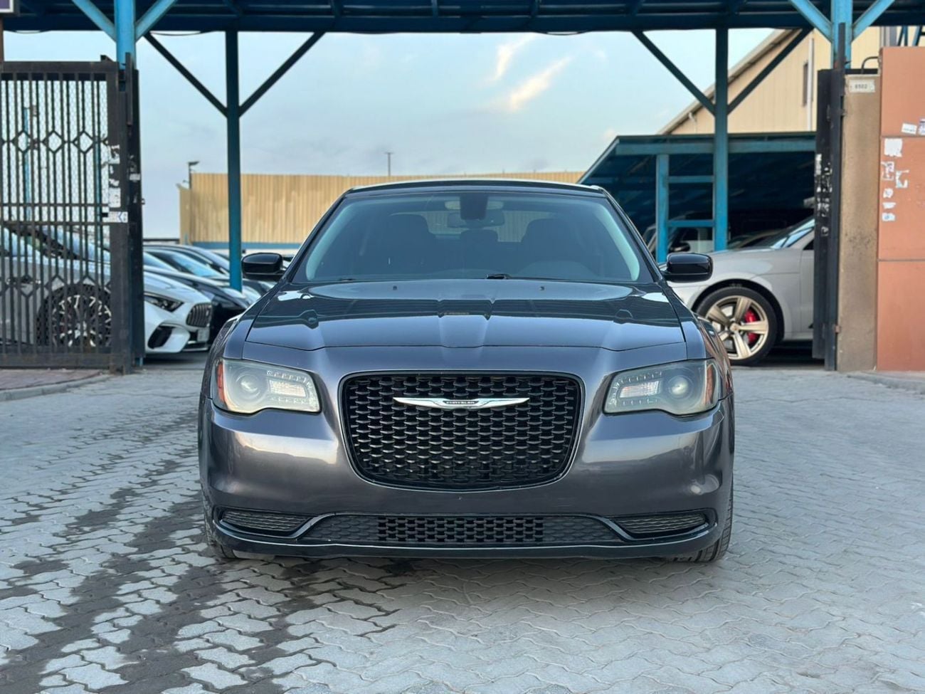 Chrysler 300 SRT8 S 3.6L 019 Chrysler 300 Touring – V6 – American Specs | Excellent Condition