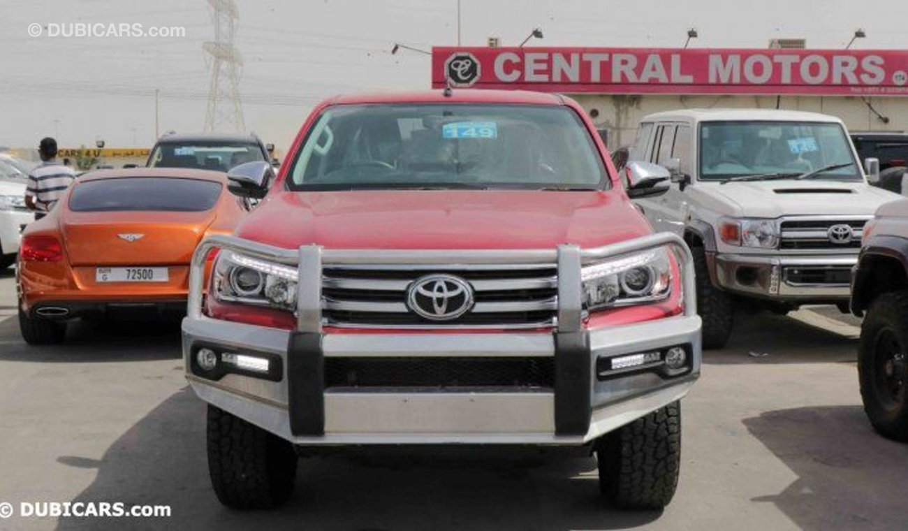 تويوتا هيلوكس Pickup Diesel V4 Manual with Bull bar Right-hand Low km