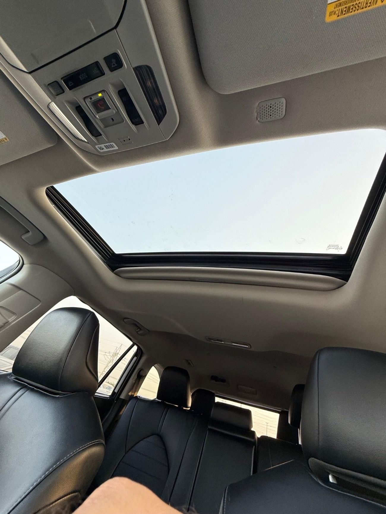 Toyota Highlander XLE Hybrid 2.5 L Full Option 2022