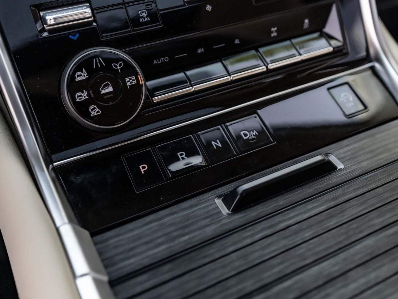 نيسان باترول LE T2 Nissan Patrol 2026