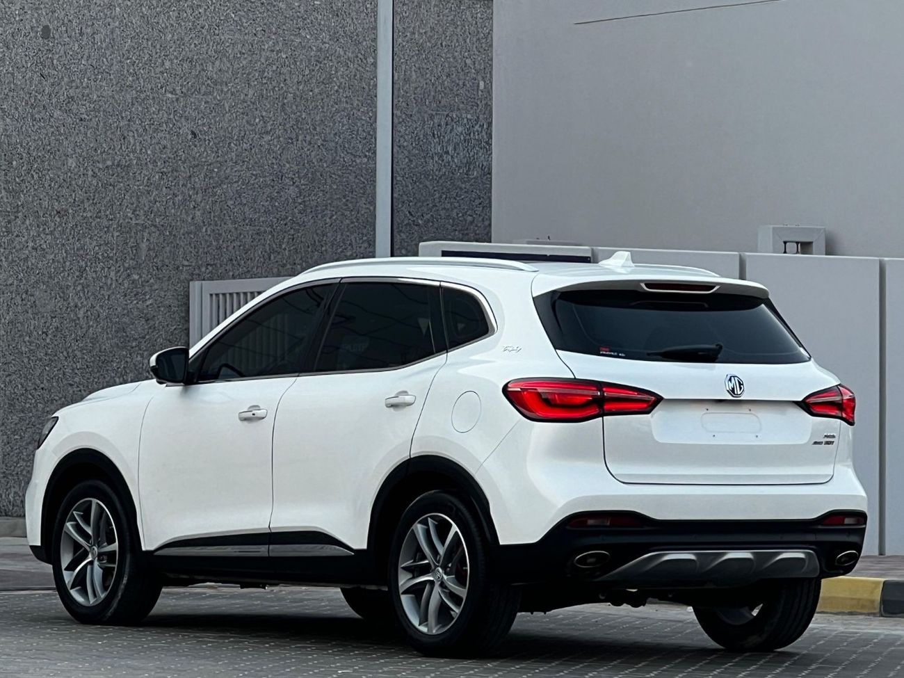 أم جي HS MG HS TROPHY 2022 GCC FULL OPITION // PERFECT CONDITION