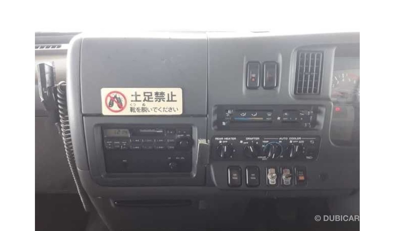 نيسان سيفيليان NISSAN CIVILIAN BUS RIGHT HAND DRIVE (PM1135)