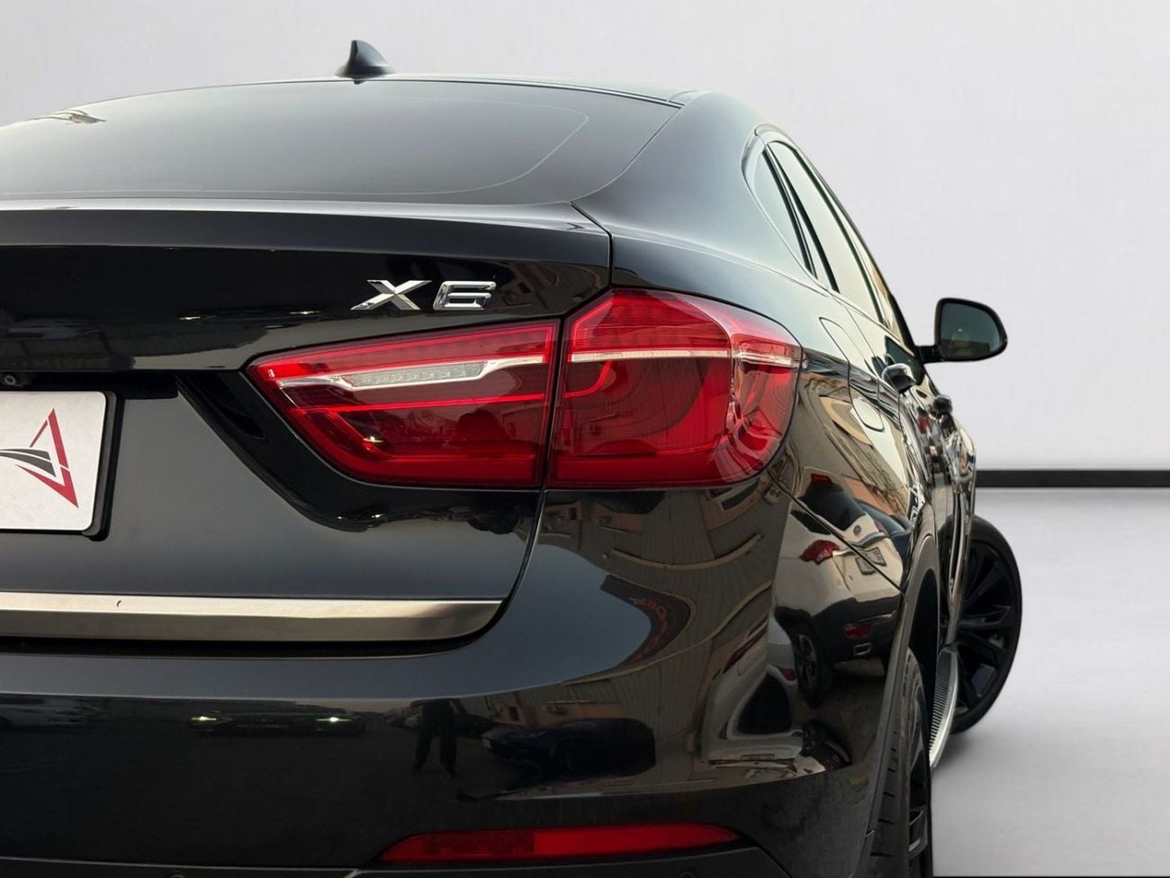 BMW X6 XDRIVE50i EXCLUSIVE BMW X5 XDRIVE50I | 4.4L V8 | 2016 | JAPANESE SPECS
