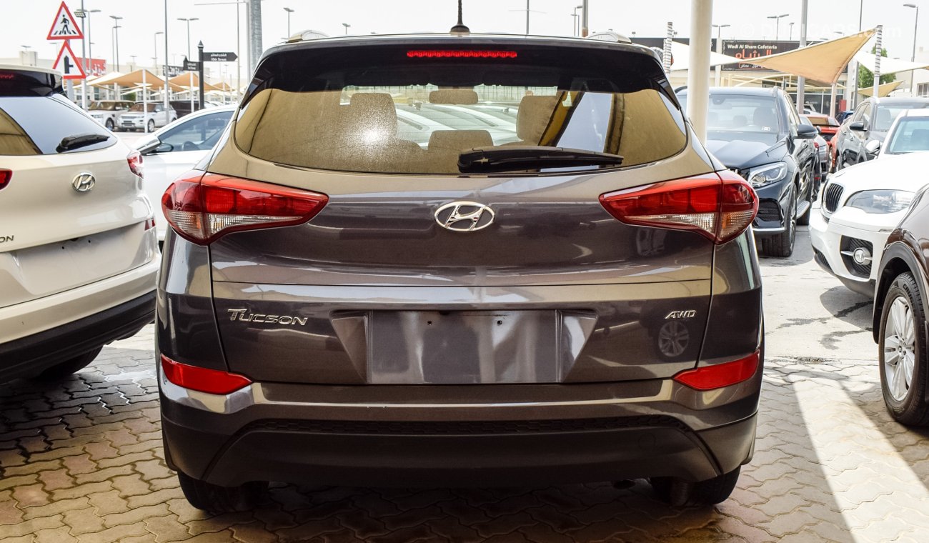 Hyundai Tucson AWD