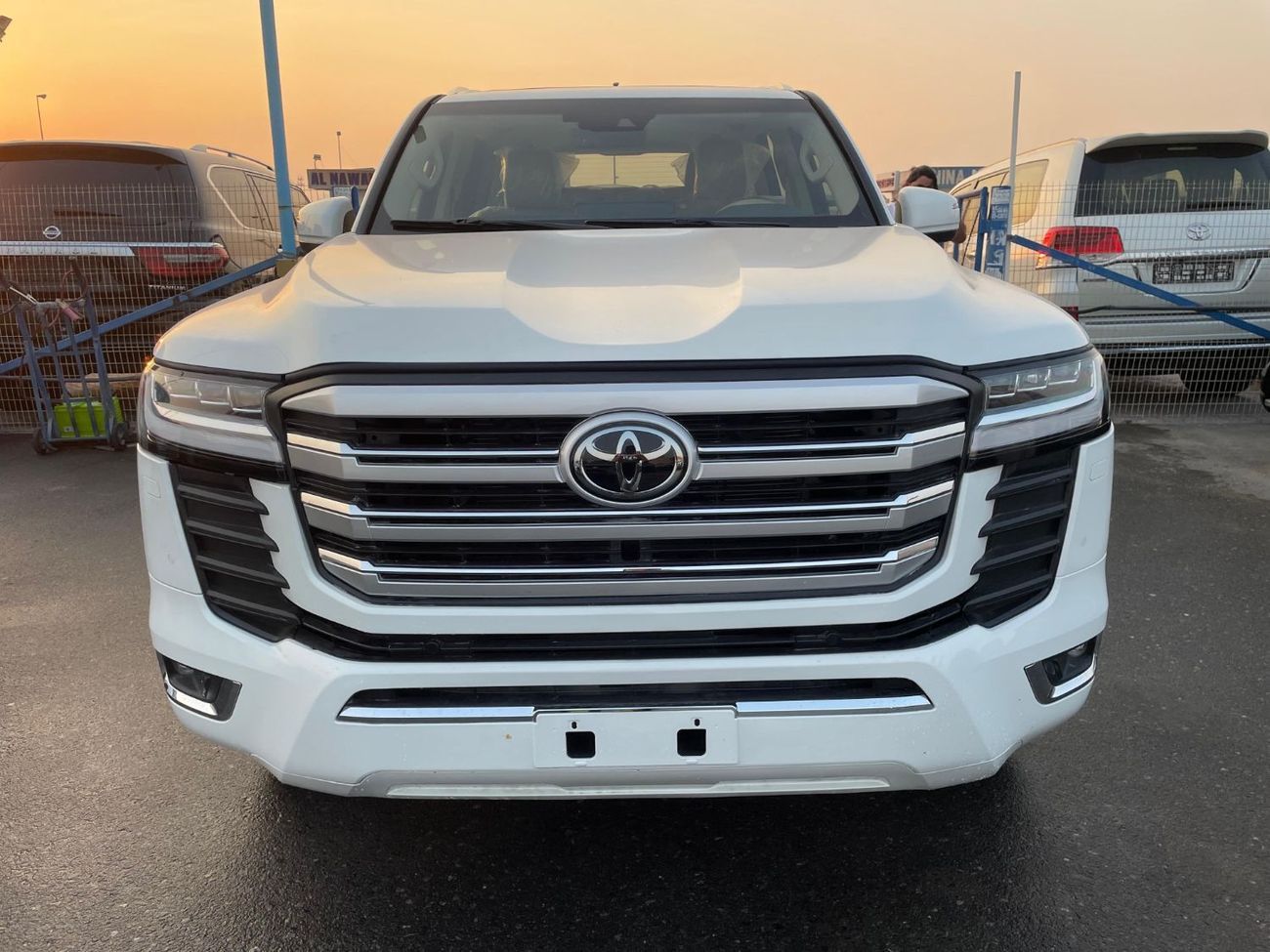 Toyota Land Cruiser GXR 3.5L