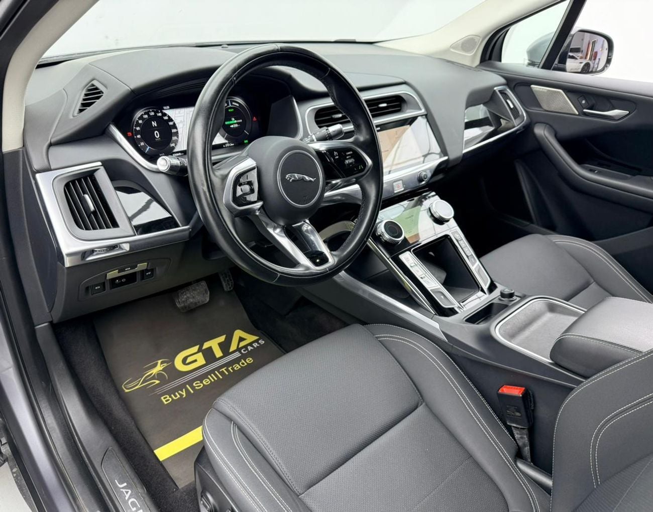 Jaguar I-PACE 2021 Jaguar I-Pace EV400, 2026 Jaguar Warranty + Service Pack, Very Low Km, Excellent Condition, GCC