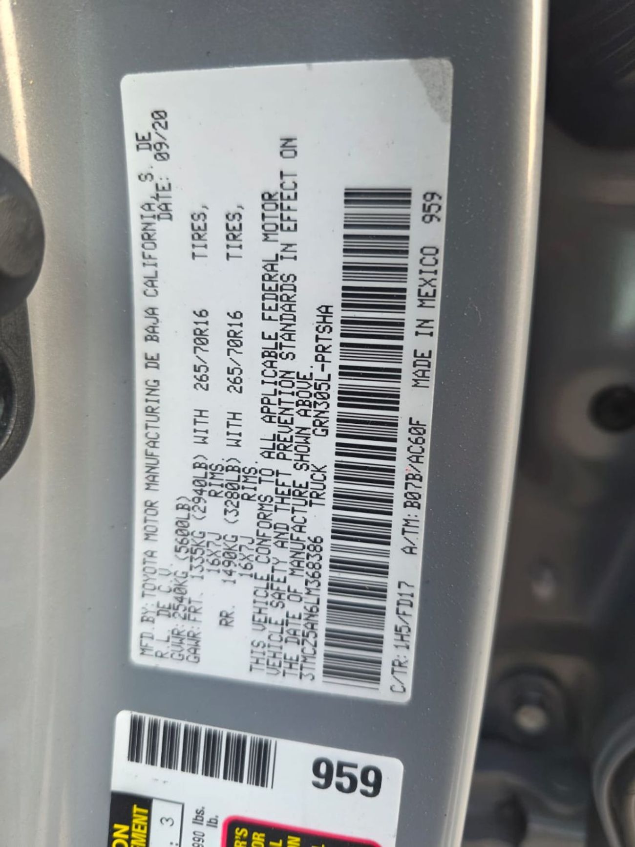 Toyota Tacoma TRD Off Road 4x4 Push button and leather seats