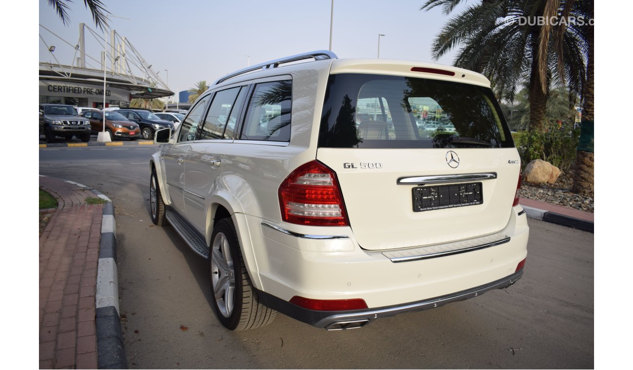 Mercedes-Benz GL 500 4 MATIC 2012 GCC SPECS REAR ENTERTAINMENT