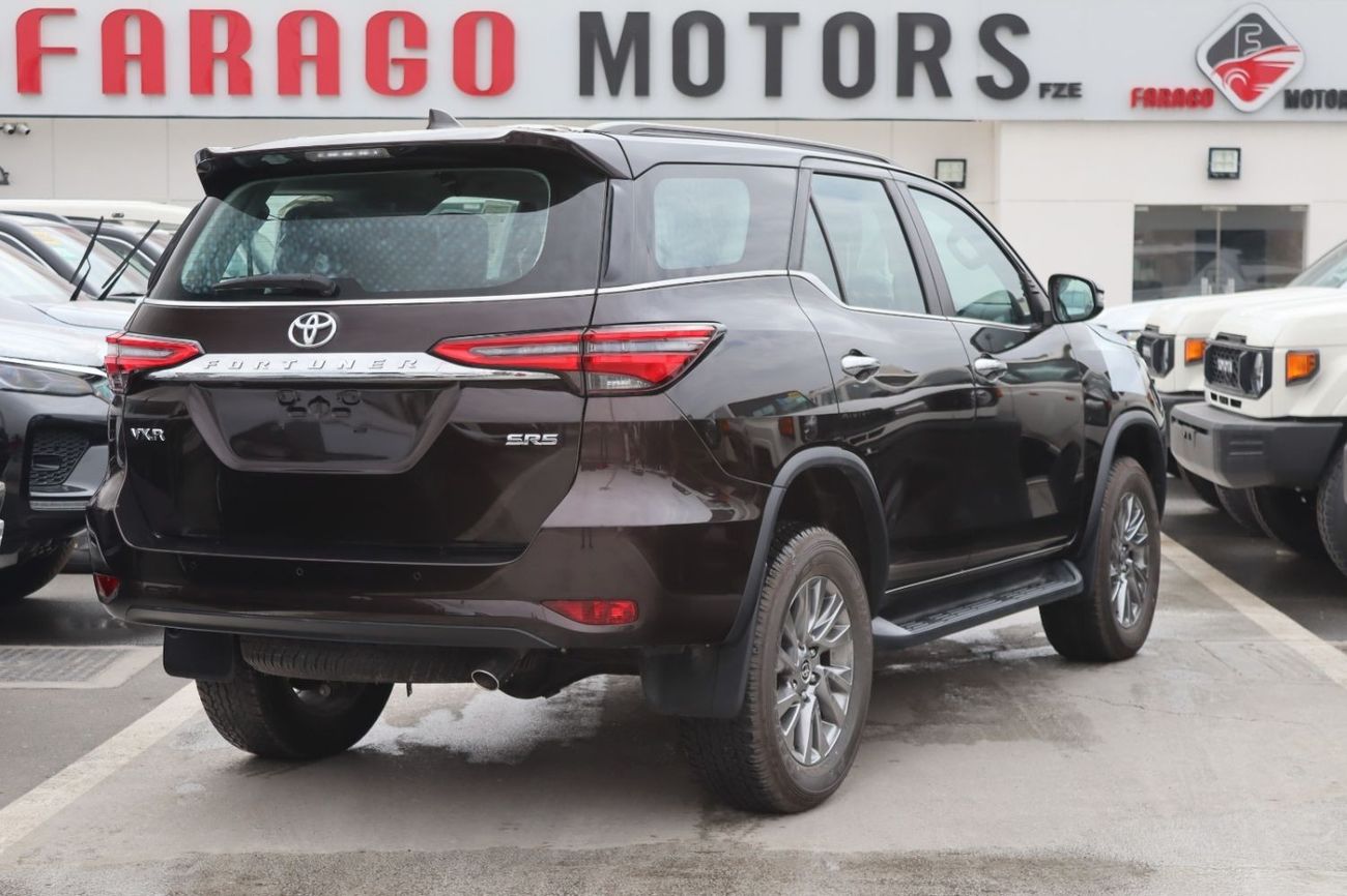 Toyota Fortuner 2023 TOYOTA FORTUNER VXR 2.8 DIESEL 4X4 **التصدير فقط خارج الخليج***EXPORT ONLY