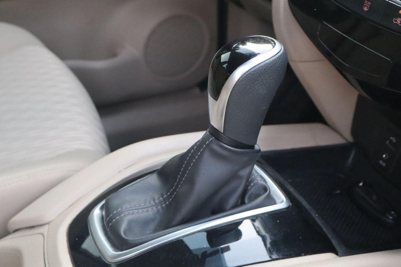 Nissan XTrail S 2.5L (169 HP) FWD (5 Seater)