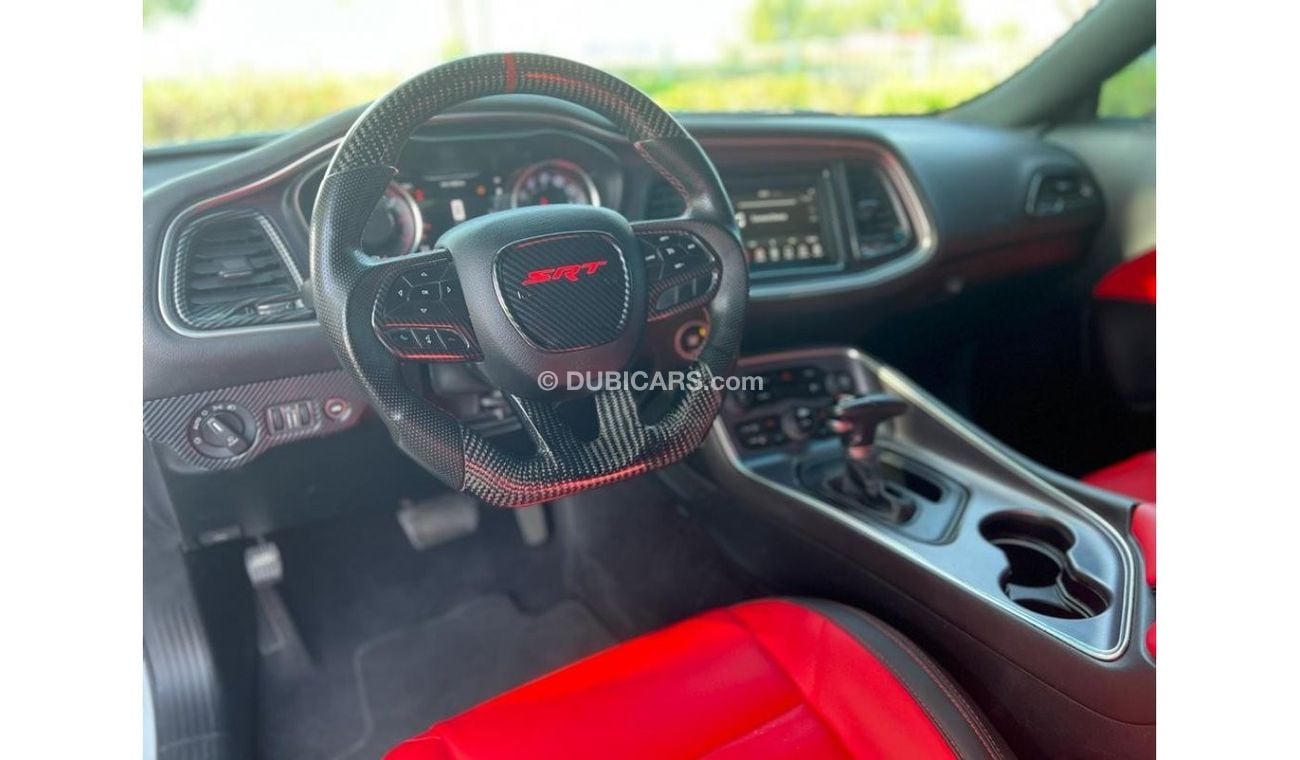 Dodge Challenger R/T DODGE CHALLENGER RT 2018 IN PERFECT CONDITION