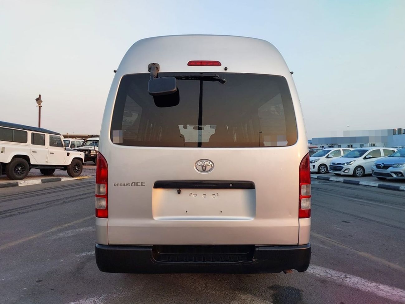 تويوتا هاياس TOYOTA HIACE VAN RHD 2014 MODEL 3.0 L DIESEL AUTOMATIC(PM42719)