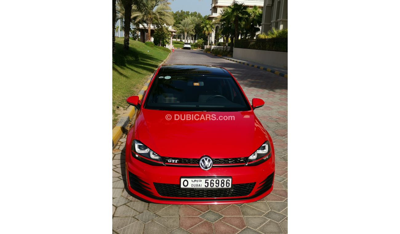 فولكس واجن جولف GTI