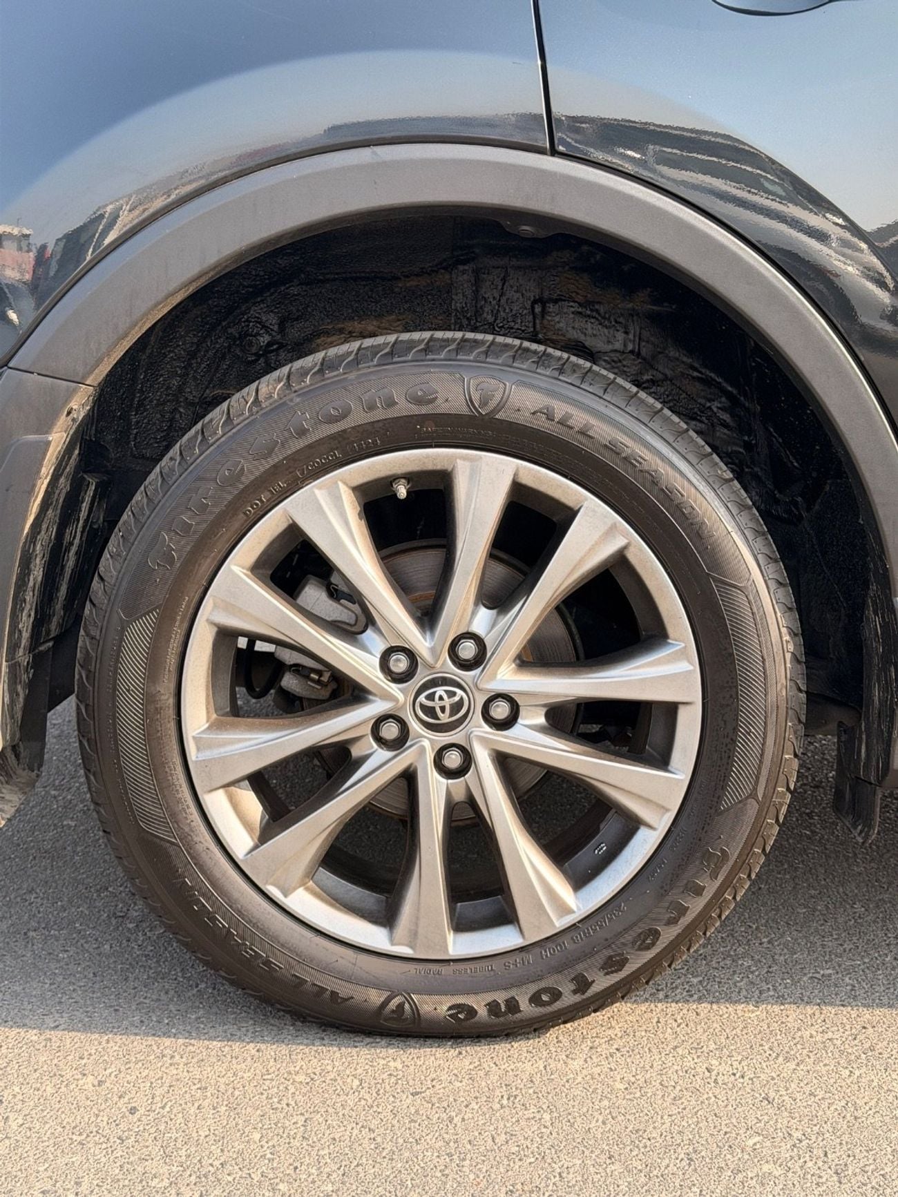 تويوتا راف ٤ VXR